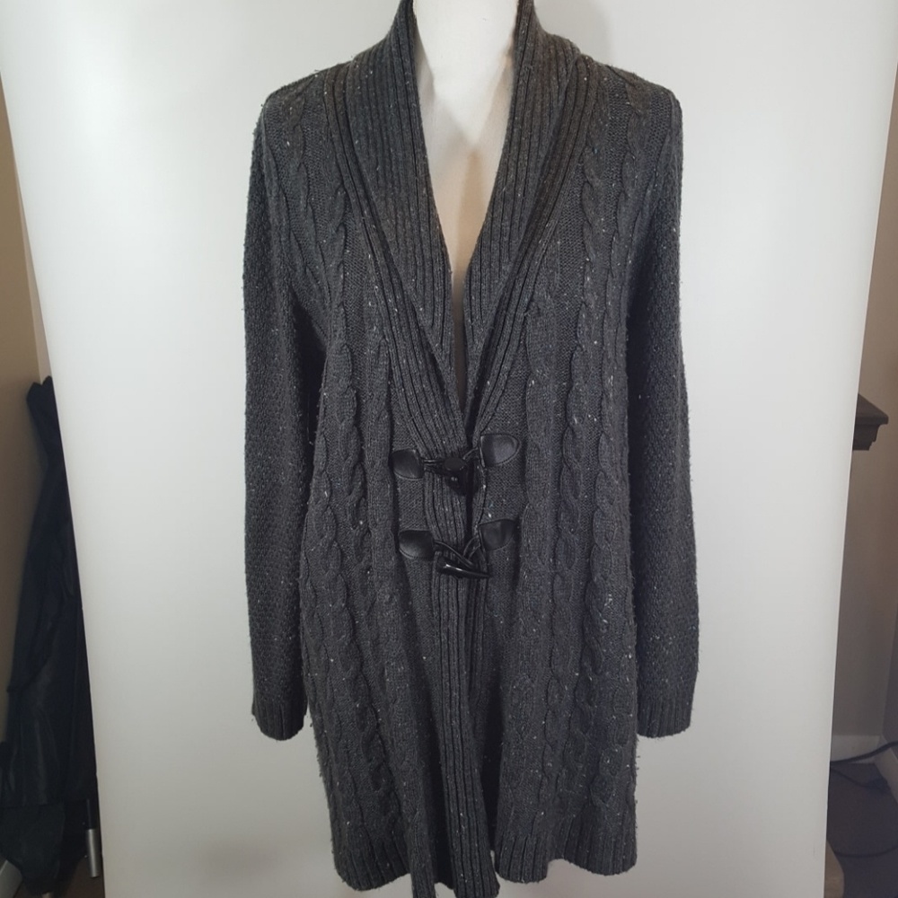 Laura Scott Beautiful long gray sweater NWOT